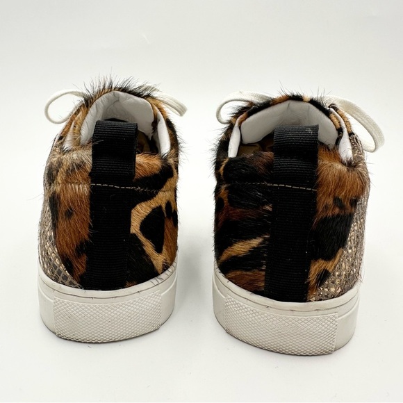 Seychelles Stand Out Sneaker In Leopard Print Leather - Picture 7 of 9